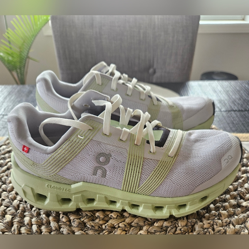 On Womens Cloudtec Running  Sneakers